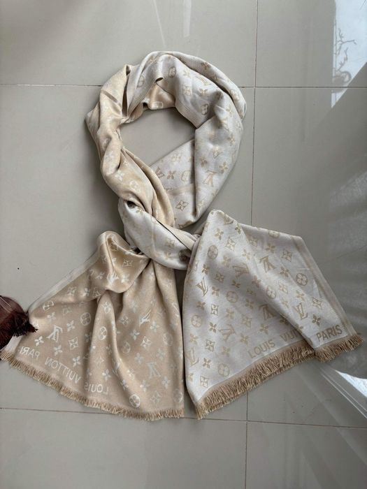 Esarfa  Louis Vuitton - Gucci