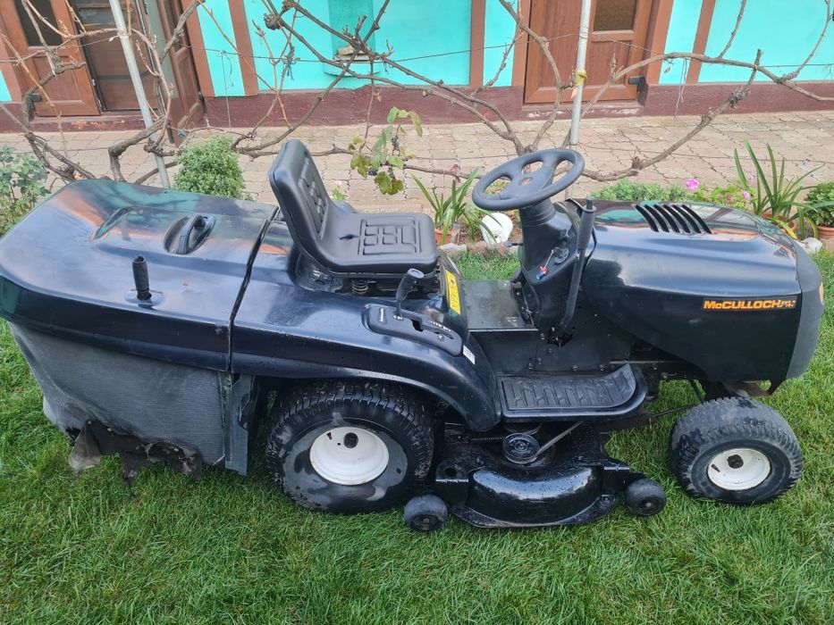 Tractoras gazon mcculloch husqvarna de tăiat iarba motor 2 pistoane