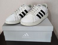 Маратонки adidas