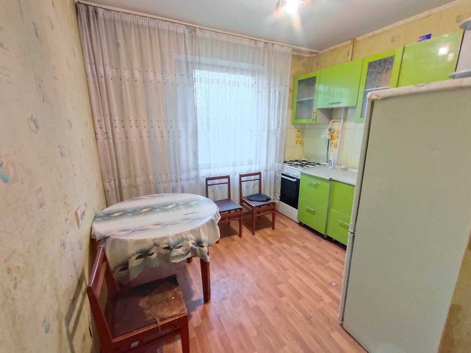 Продается 2-х ком. квартира с улучшенной кухней по ул Штурманская