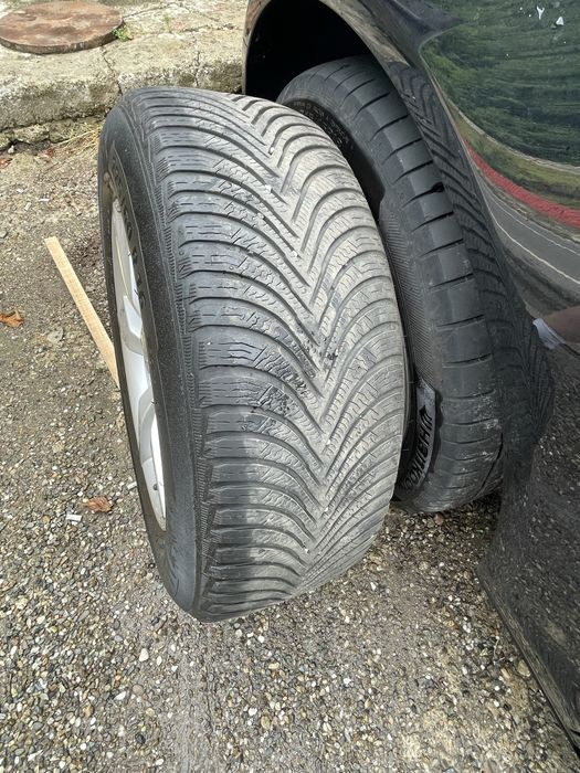 Vand 4 jante cu anvelope (roti) iarna 225/60 R16
