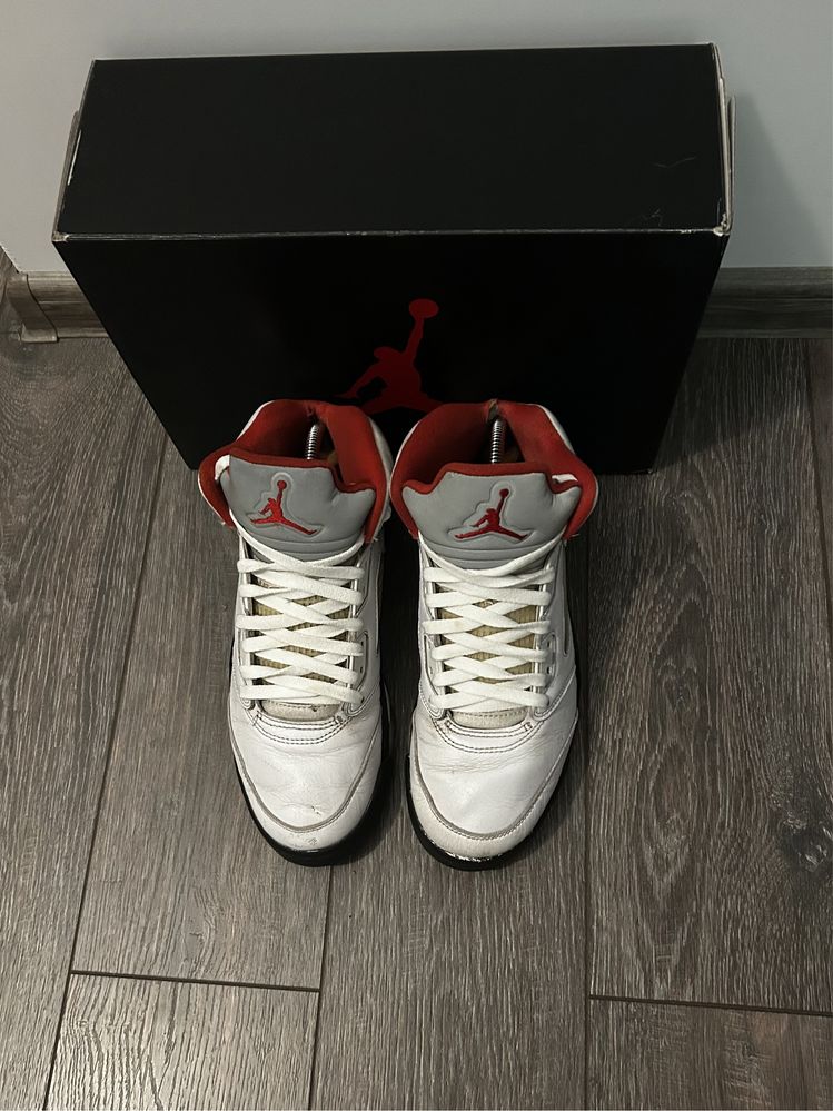 Jordan 5 Fire Red 2020