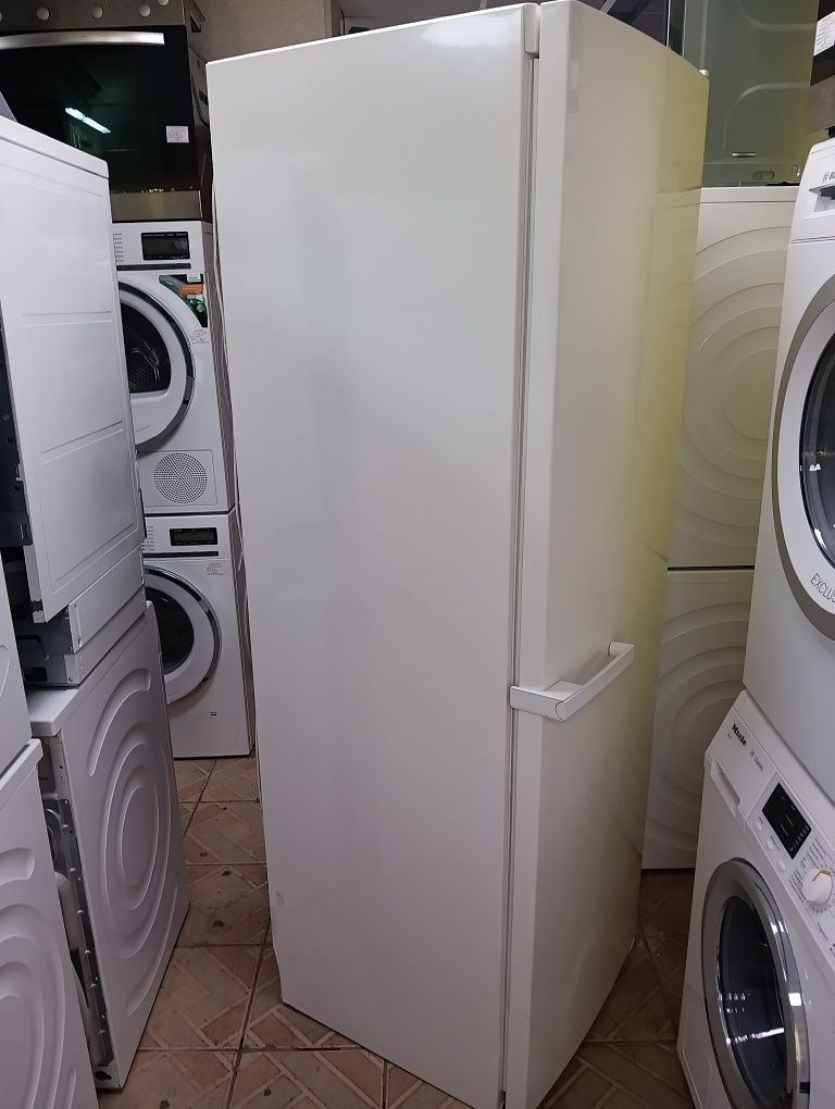 XXL огромен фризер Miele с 8 чекмеджета  A+++ 2 години гаранция!