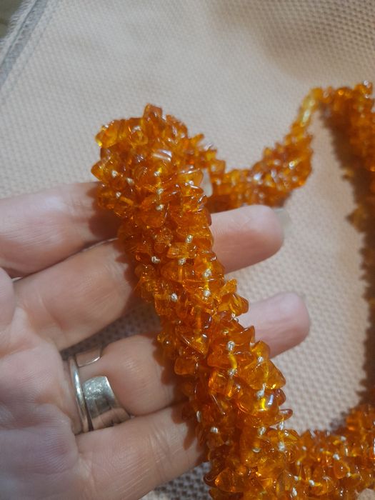 Кехлибарена огърлица