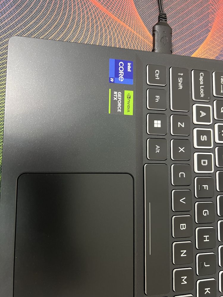 Acer nitro i9 4060rtx