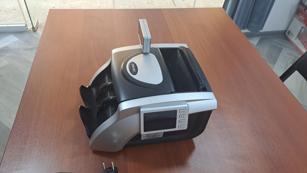 Koreyskiy pul sanaydigan mashina