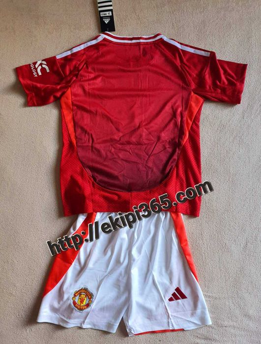 Манчестър Юнайтед детски футболен екип