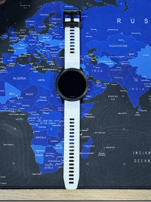 Garmin Forerunner 945 + Напульсник