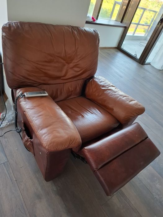 Super oferta, super preț!! Canapea  si fotolii din piele Mobexpert