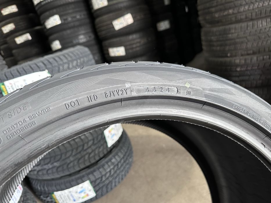 315/30/22//285/35/22 YOKOHAMA