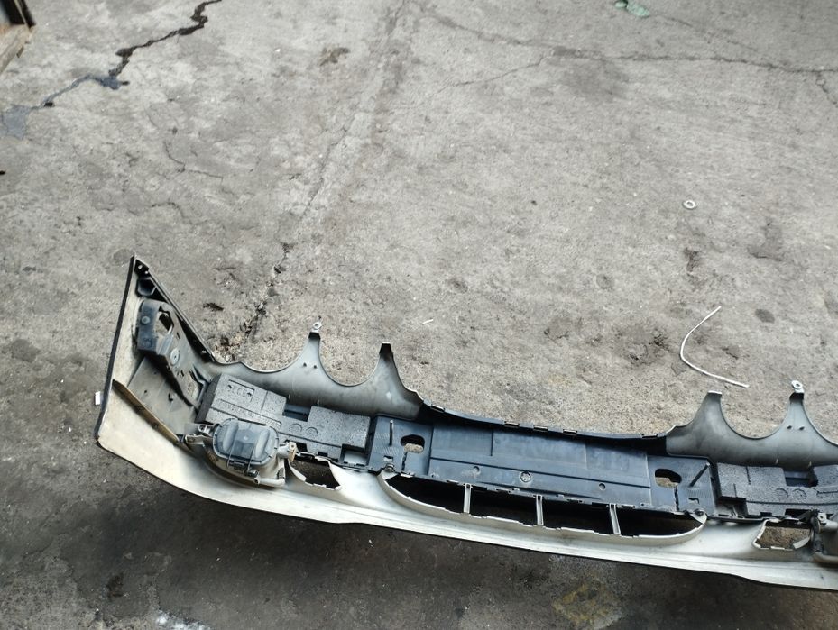 Предна броня за Mercedes E class 2002