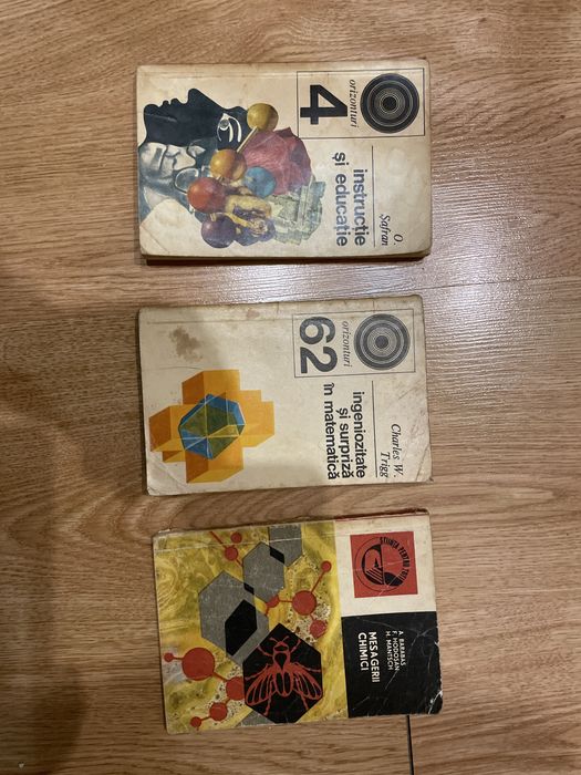 Carti vechi din comunism