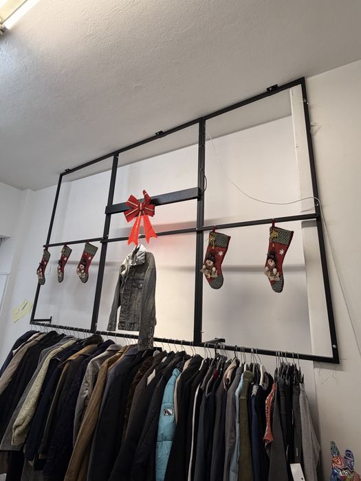 Щендер за дрехи чисто нов