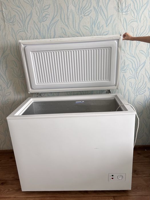 Морозилник б/у все работает