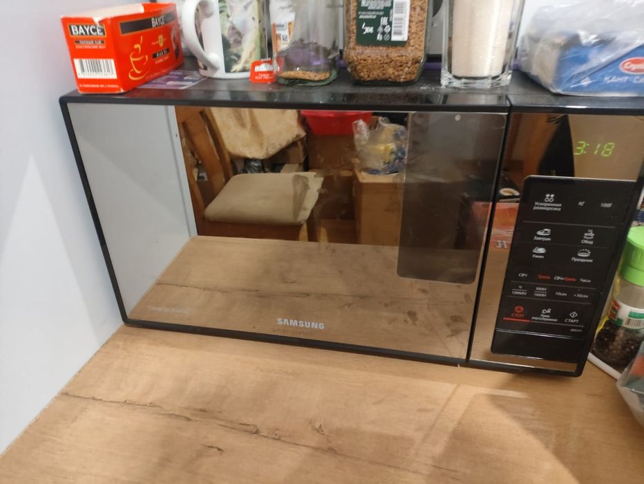 Продам Микроволновую печь