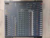 Se vinde mixer Yamaha MG16/6FX Preț 250 e, și bose l1 preț 750e