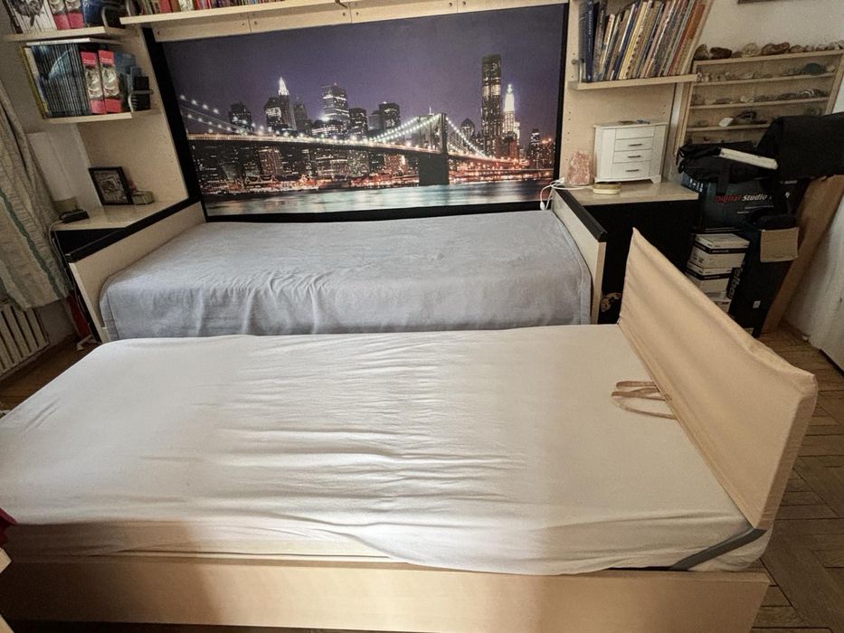 Обзавеждане на стая за ученик -2 броя, скрин 2, огледало, секции, бюро