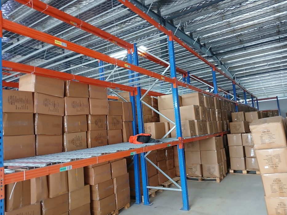 Rafturi metalice premium