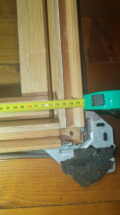 Fereastra de mansarda Velux lemn