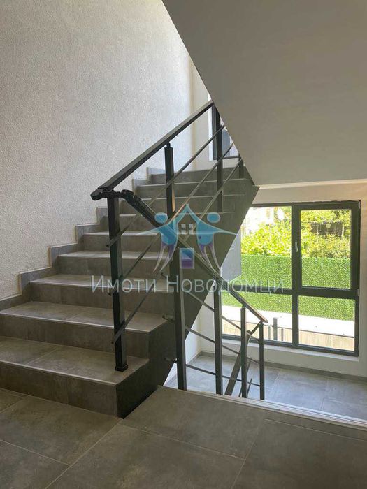 Продава се Двустаен апартамент в Шумен, Пазара - 70 кв.м за 1400 €/кв.м - Снимка #6