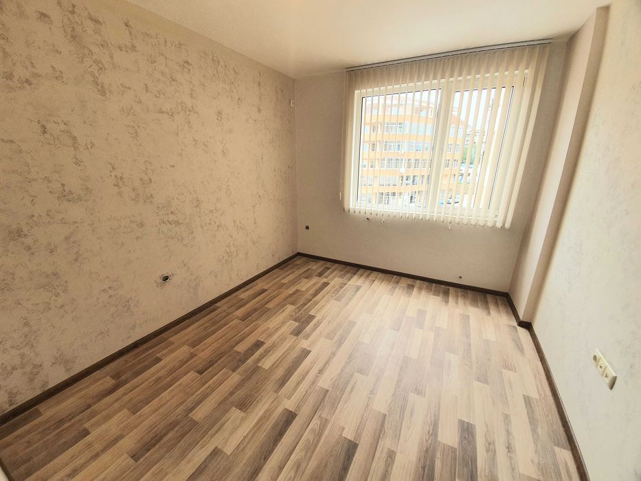 Продава се Тристаен апартамент в Велико Търново, Акация - 78 кв.м за 1885 €/кв.м - Снимка #8