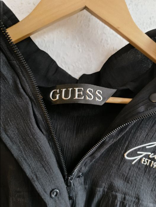 Лятно дамско яке guess размер С