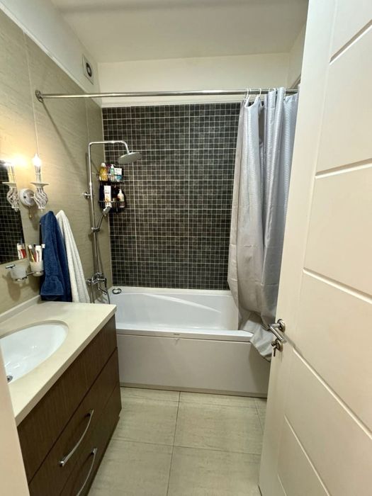 Продаётсия Квартира Алмазар Сити бизнесс Класс