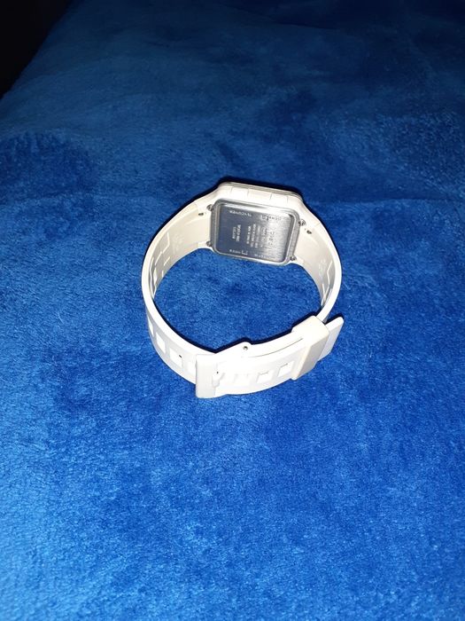 Vând ceas casio LDF-20