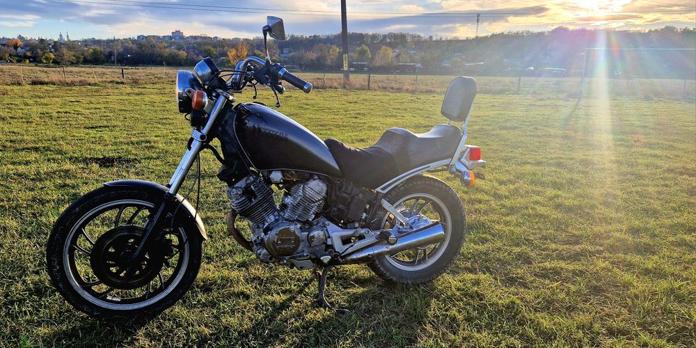 Vand motocicleta yamaha virago 500cc