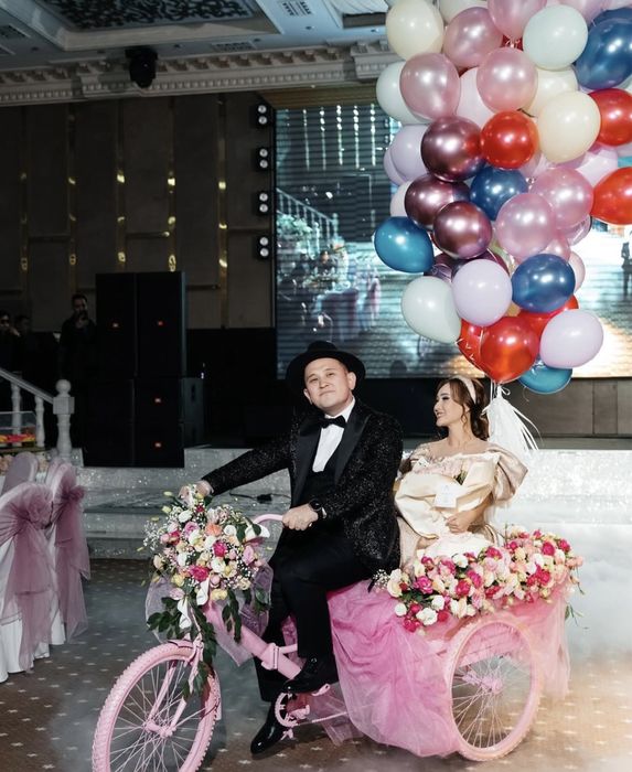 Выход на трехколесном велосипеде 1жас юбилей дни рождения и тд