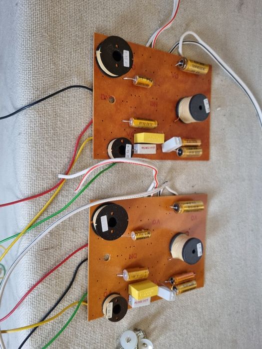 Set Filtre Boxe Kirksaeter. 3 way, 8 ohms, 80/120 watts. Impecabile.