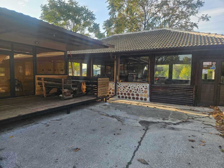 Бизнес партньор за ресторант/бързо хранене и денонощен магазин.