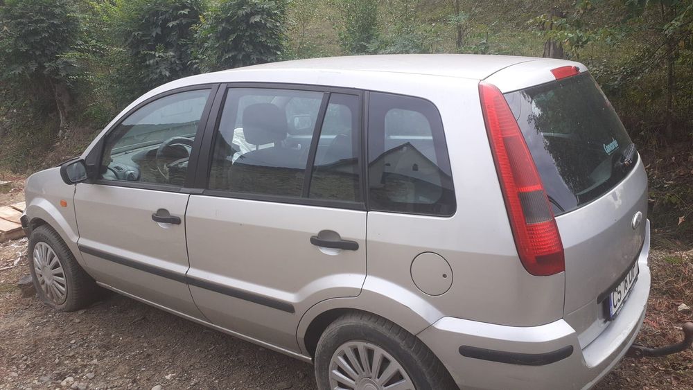 vand piese Ford Fusion 2003