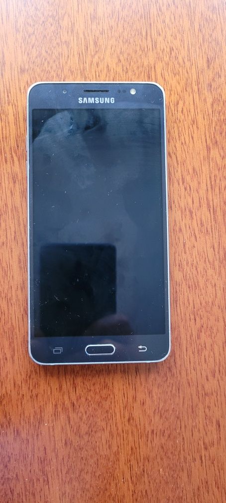 Продается смартфон Samsung Galaxy J5