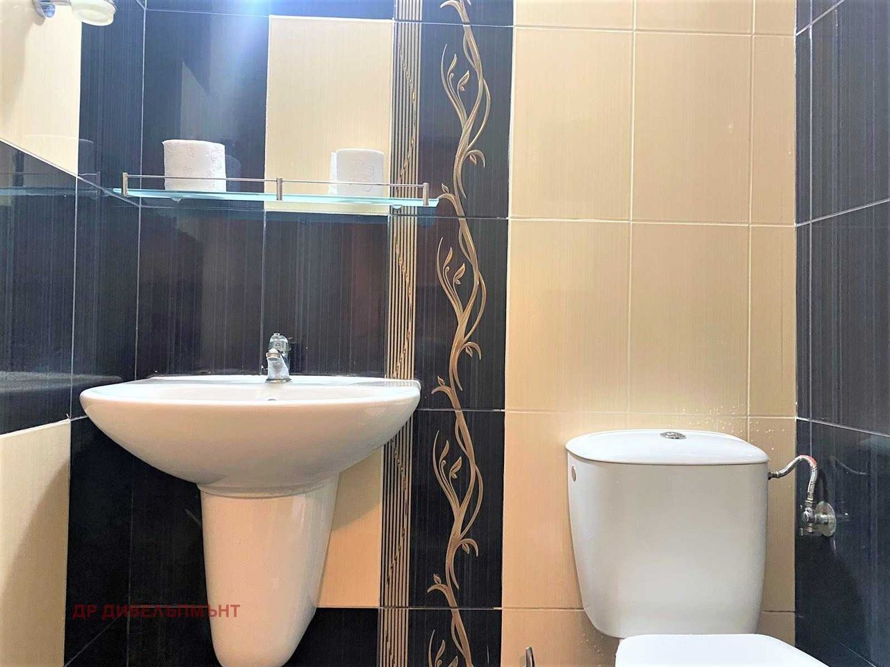 Продава се Едностаен апартамент в к.к. Слънчев бряг - 32 кв.м за 1391 €/кв.м - Снимка #11