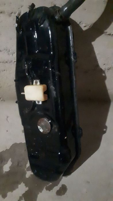 Дамас бензин бак