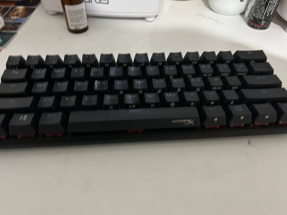Игровая мышь Logitech G Pro Superlight и игровая клавиратура HyperX