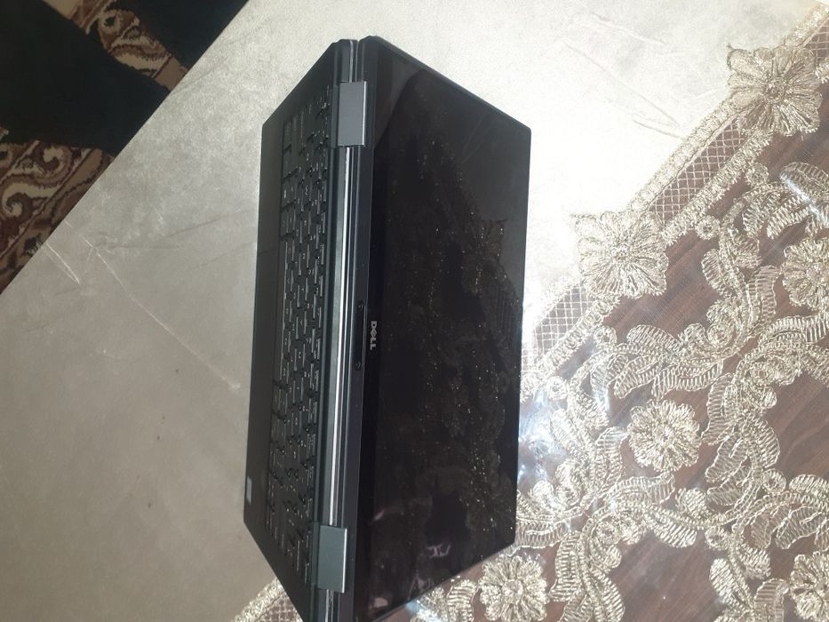 Noutbuk sotiladi 13.3 ekran sensor Planshet ham buladi