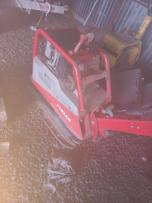 inchiriere miniexcavator excavator bobcat cilindru compactor