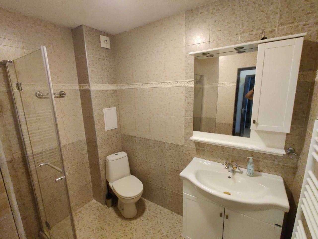 Дава се под наем Тристаен апартамент в София, Бъкстон - 87 кв.м за 765 € - Снимка #15