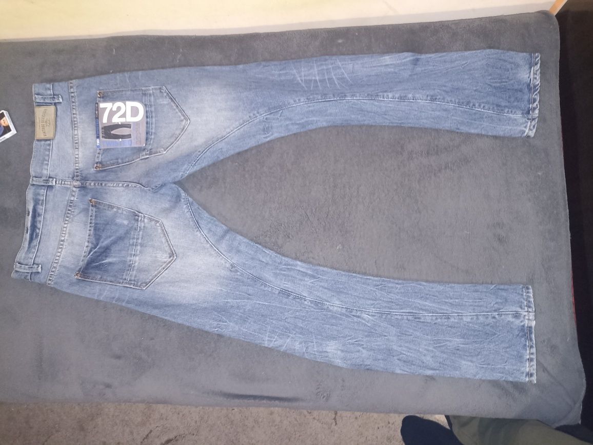 Нови с етикет Мъжки дънки Vintage division