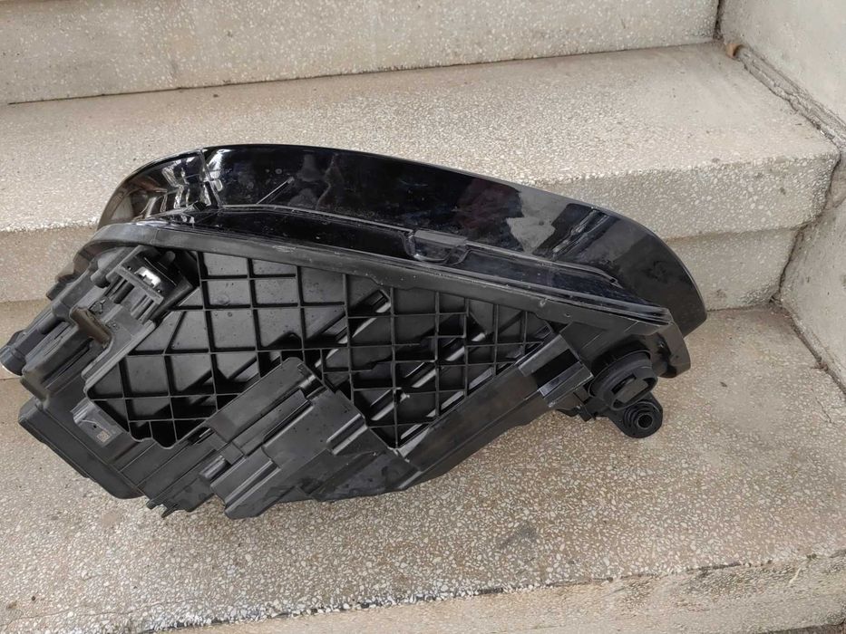 Фар Audi Q5 Matrix LED десен / Фар Ауди Кю5 LED Оригинален