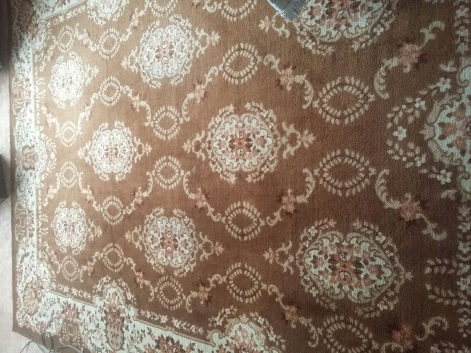 Продам палас на резине