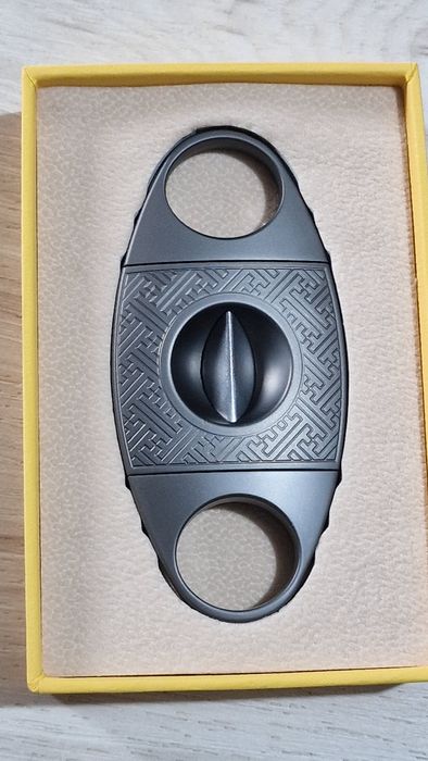 Кутия за пури с дигитален термометър и влагомер