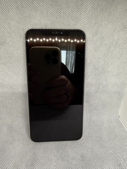 iPhone 11 pro max baterie 100%