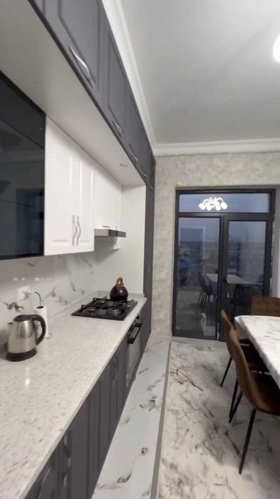 Чилонзор 21-кварталда киз ва аёлларга янги евро квартира без маклера