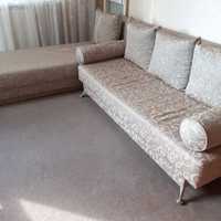 Холна гарнитура, цвят бежов, запазена, разтегаема: диван и лежанка