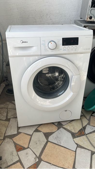 Продам стиральная машинка Мидеа