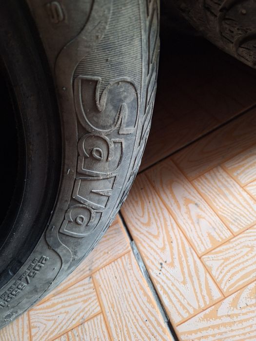 Продам бу шины 205/55/16