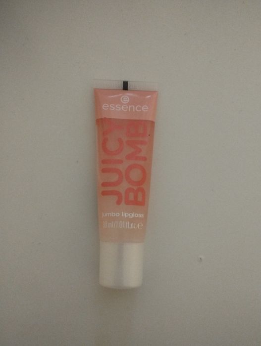 Чисто нов гланц за усни